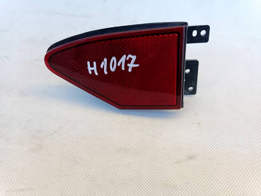 фото №1, Tesla model s x отражатель лампы правый 1022421-00-c