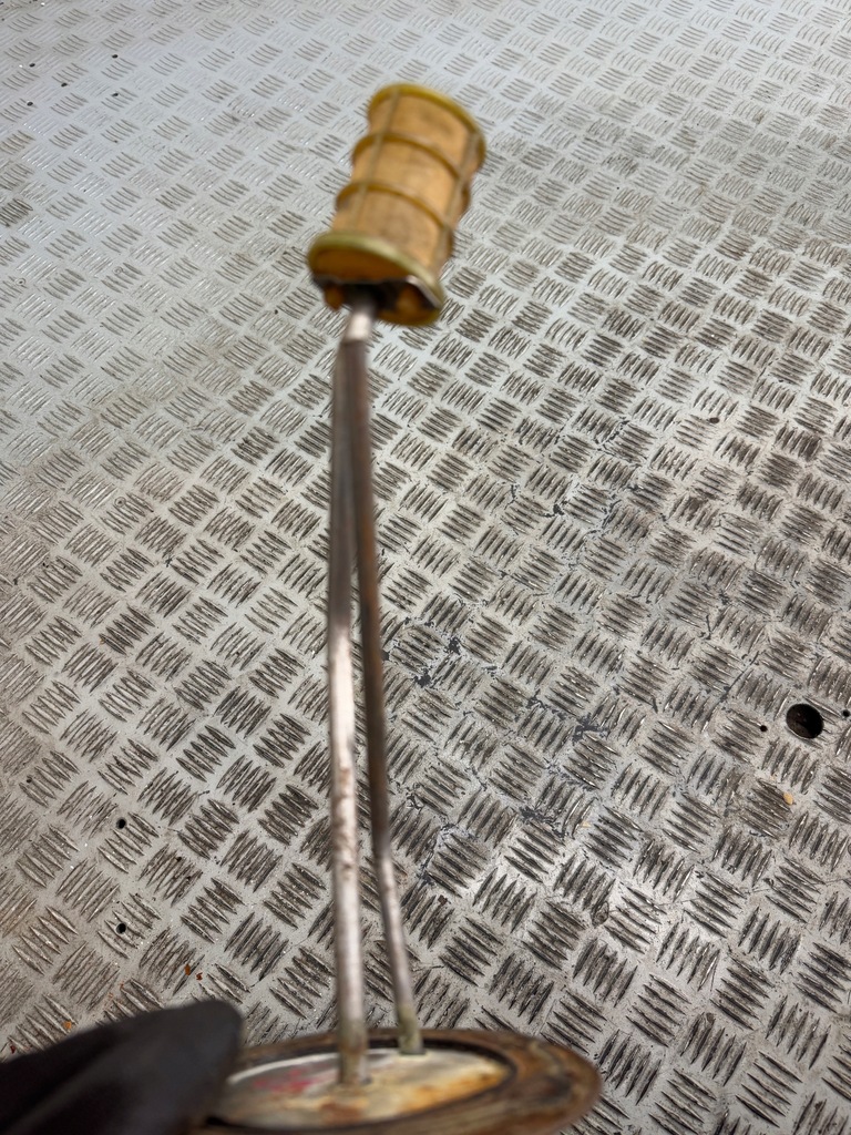 фото №6, Поплавок бака пального бака mitsubishi pajero ii 2 91- 2.5td