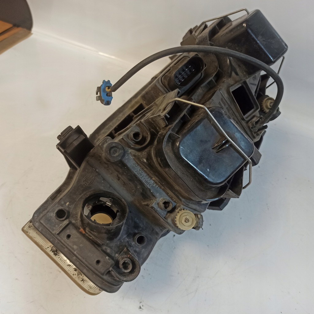 фото №14, Audi a6 c5 лампа правая перед передняя 148468-00 148466-00