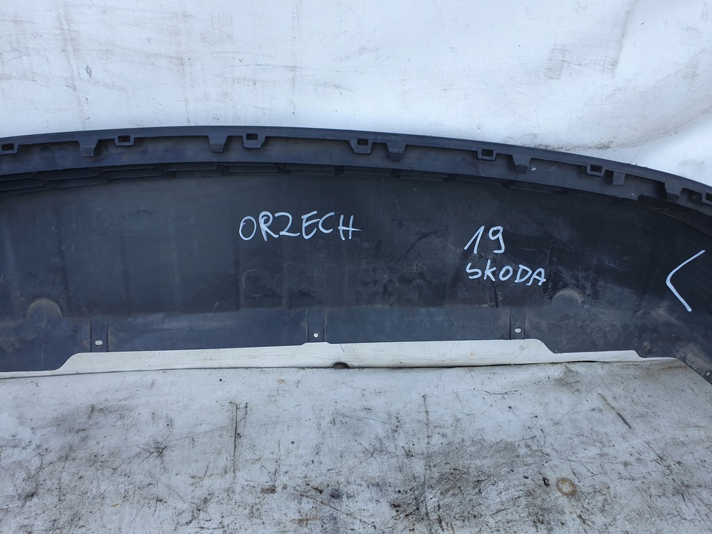 фото №10, Накладка-спойлер перед skoda karoq