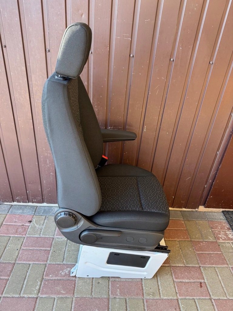 фото №7, Сиденье сиденья пассажира mb sprinter 907