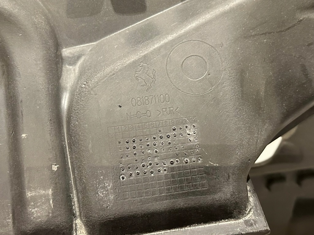 фото №14, Ferrari 458 italia защита приборная панель приборная приборная панель кожа приборная панель