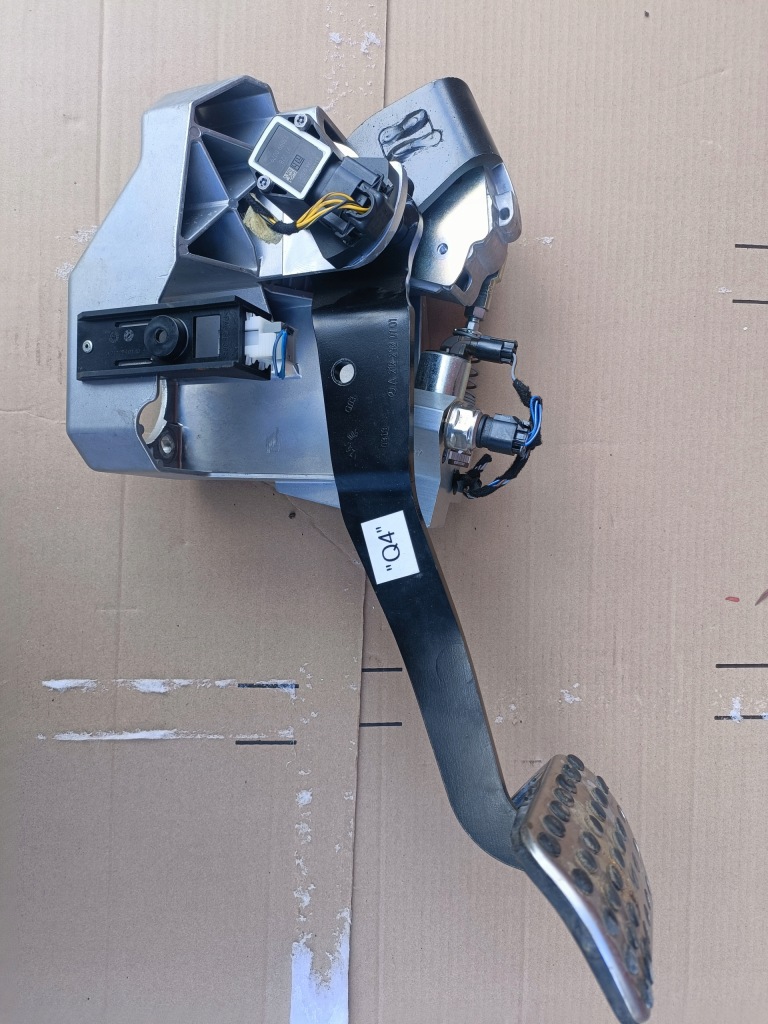 фото №1, Педаль гальма гібрид 2122900501 mercedes w212 lift