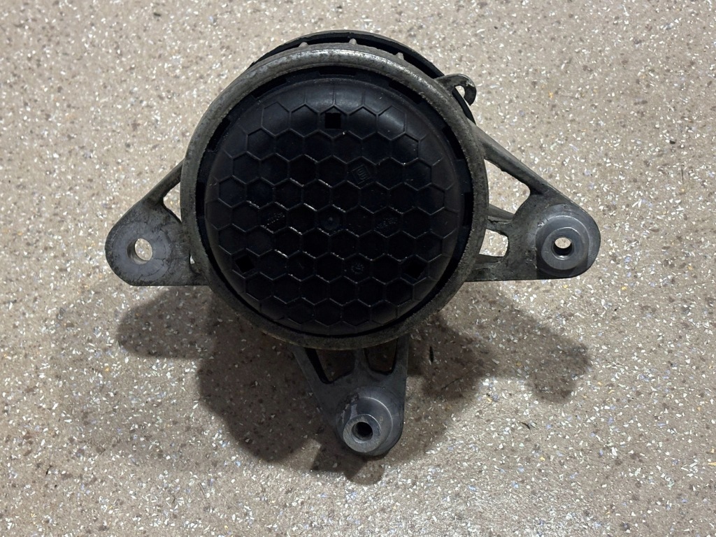 Кронштейн двигателя левая сторона mercedes-benz gle w167 a1672405300 Доставка