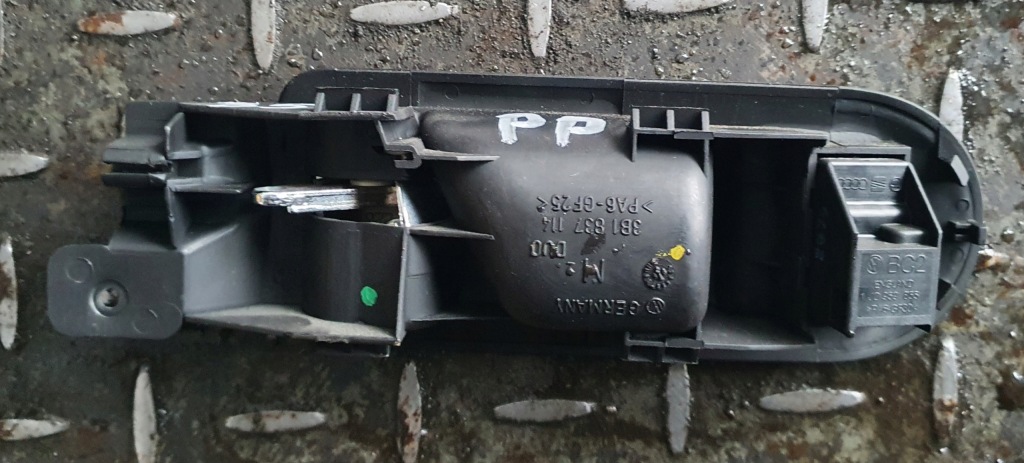 фото №2, Ручка правый перед vw passat b5