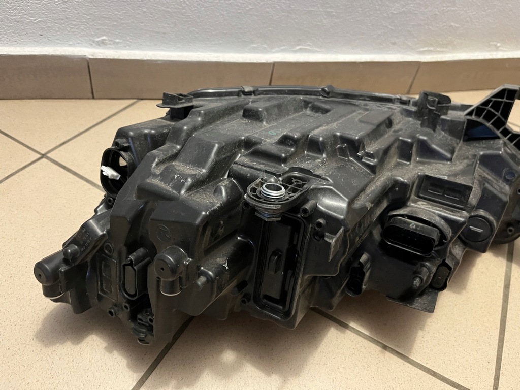 фото №14, Лампа передняя перед правая skoda octavia iv 4 full led 5e4 20-