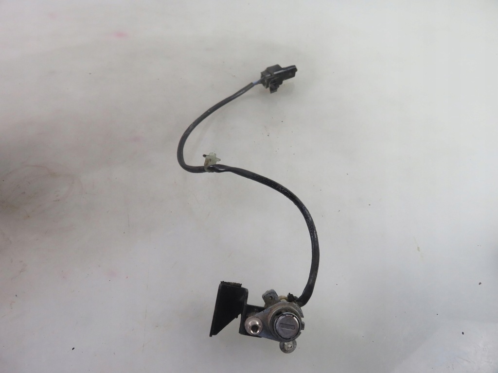 фото №11, Замок зажигания вкладка opel frontera b