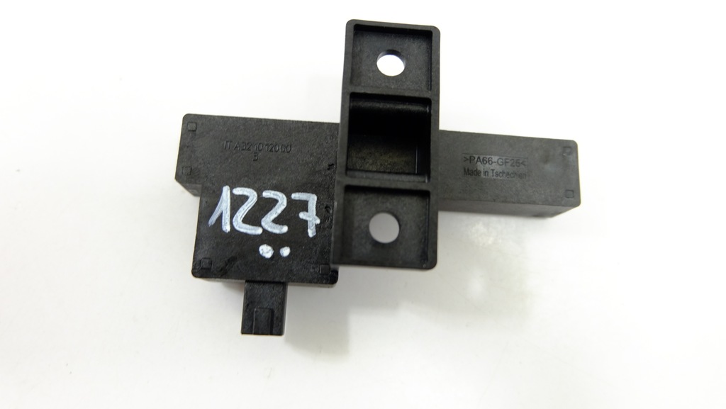 фото №9, Audi a5 8t модуль усилитель keyless 8k0907247