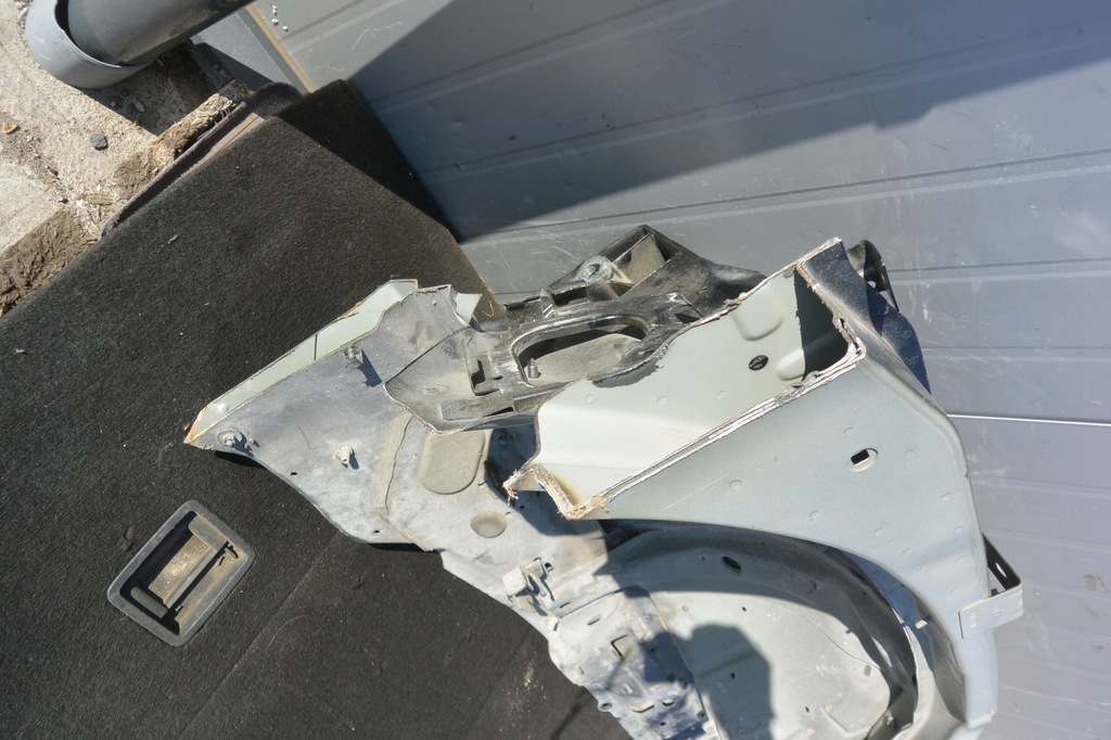 фото №8, Maserati quattroporte четверть правая перед чашка