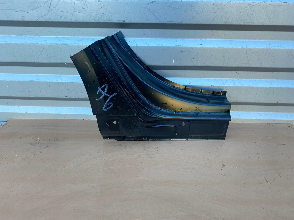 фото №1, Audi a6 c8 порог задний правый