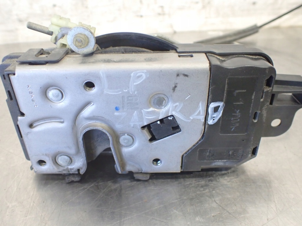 фото №2, Замок левый перед дверь opel zafira b 1.9