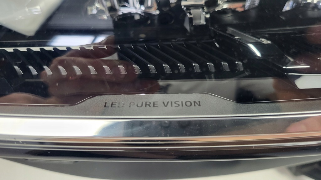 -фара фара передня правий renault megane e-tech e tech led в Україні