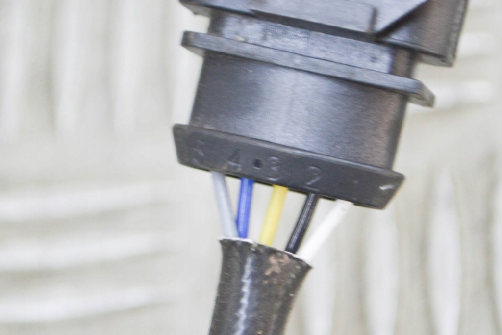 фото №7, Audi q8 датчик лямбда-зонд 8w0906265ae 3.0 гибрид 210kw 2021 5pin