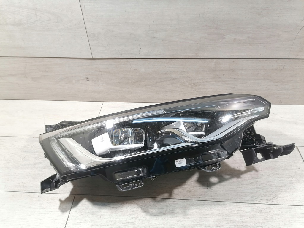 фото №10, Talisman лампа full led правый перед 1500zł 260100184r