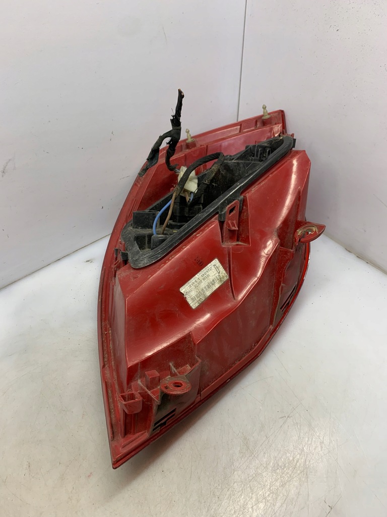 фото №3, Лампа задня права 8200776056 renault