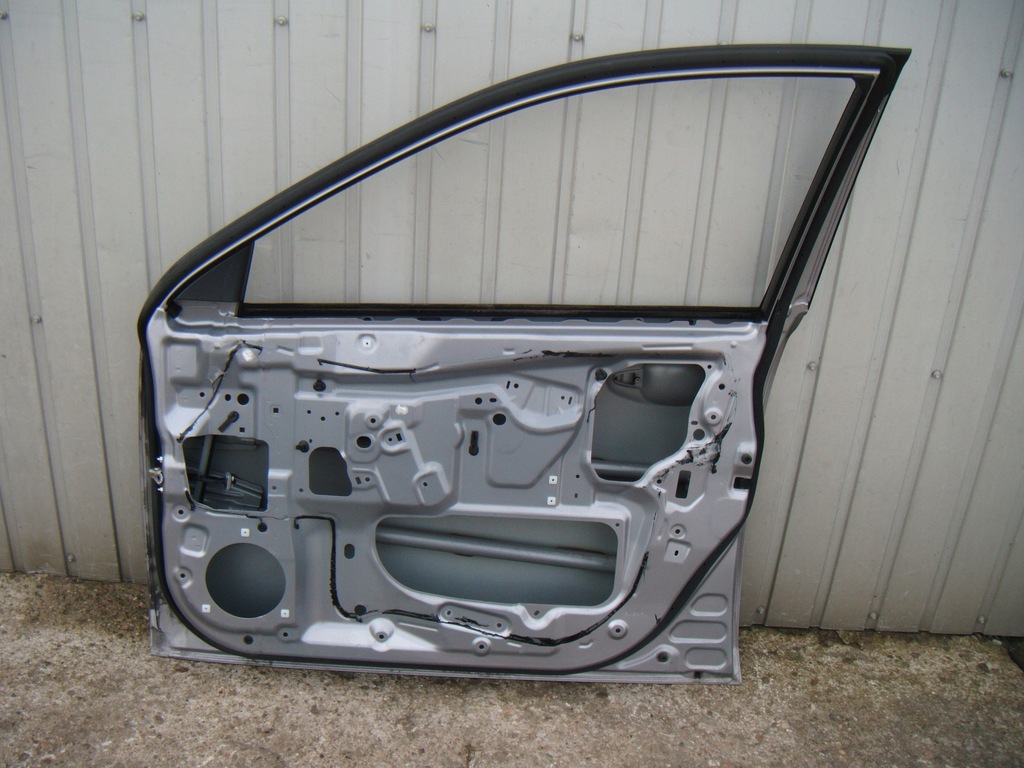 фото №9, Legacy v kombi 09-14 c6z дверь правый перед