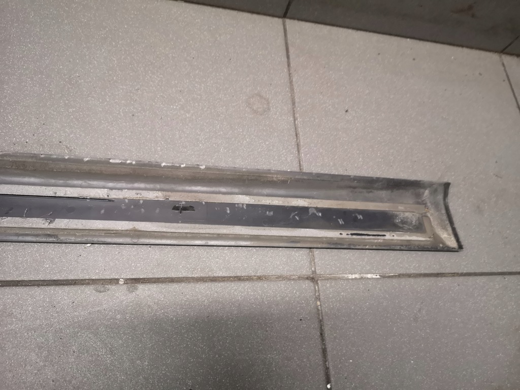 фото №9, Молдинг поріг лівий перед audi a6 c6 4f0853373b