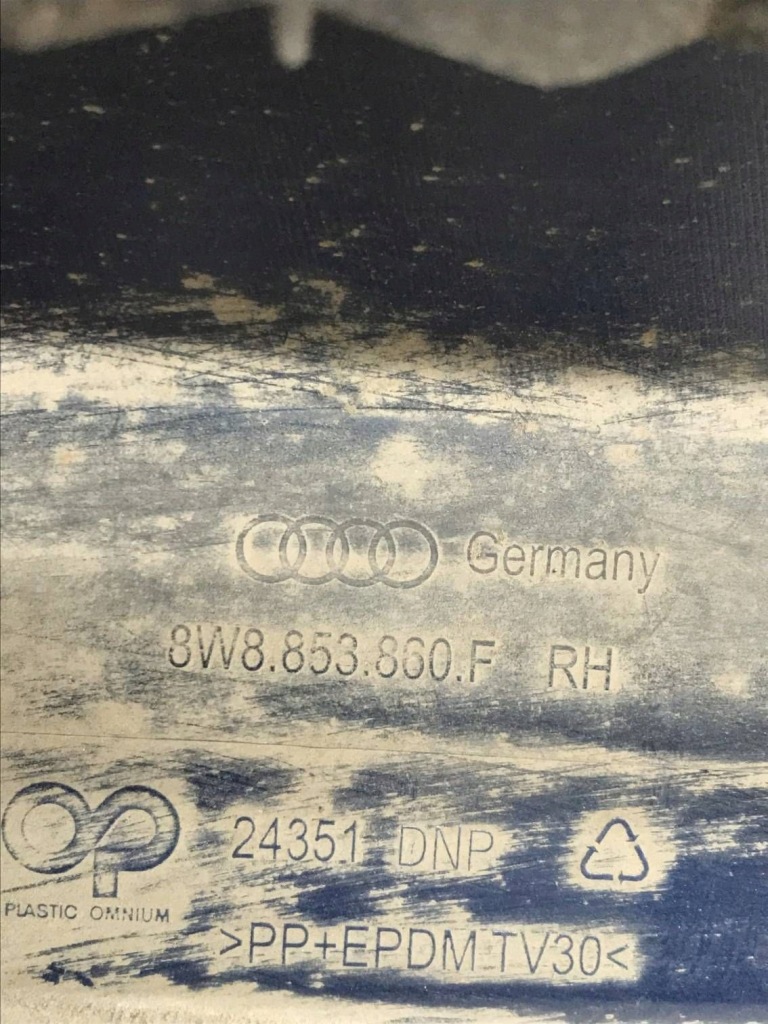 Audi a5 2020 порог правая  8w8853860f в Украине