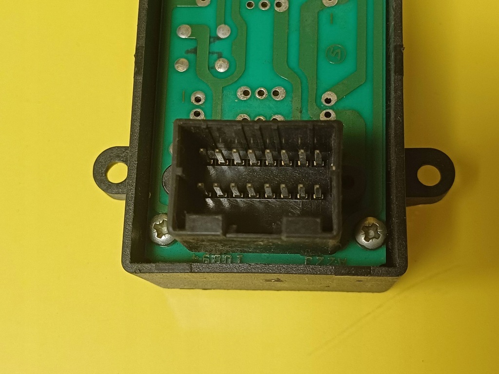 фото №6, Переключатель открывания крышка топлива alfa romeo 166 156019264 nr71