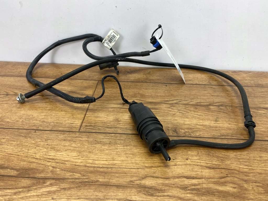 фото №1, Помпа розпилювача cadillac cts iii 2014+