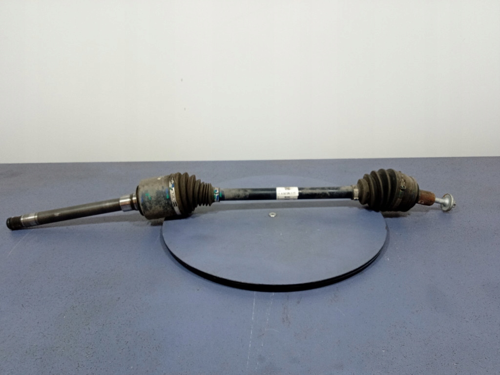 фото №1, Mercedes gle 63 amg w167 приводной вал перед правая a1673301701