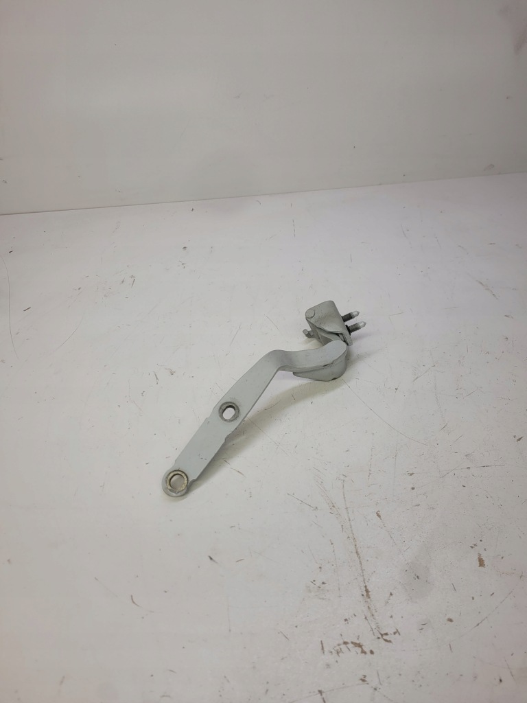 фото №1, Петля кришки правий задня audi a1 8x 8x3827300a