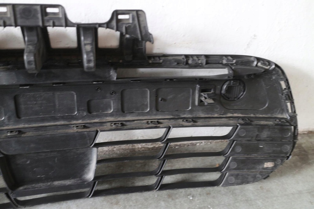 фото №9, Решётка средняя pod радар kia rio 4 iv 2017- 86562-h8030