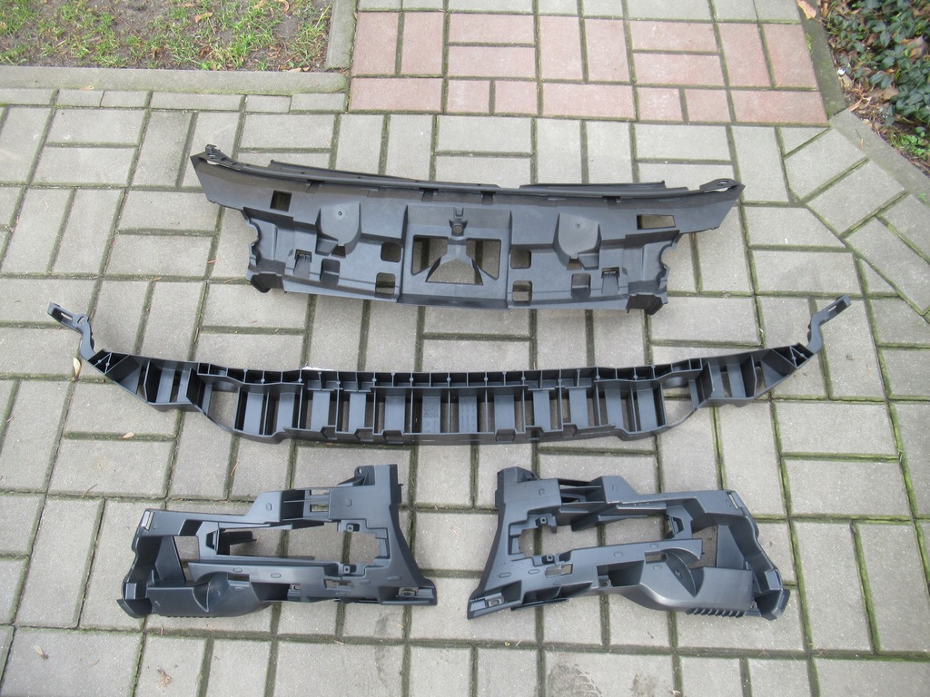 фото №7, Напрямна кронштейн бампера передній citroen c3 ds3