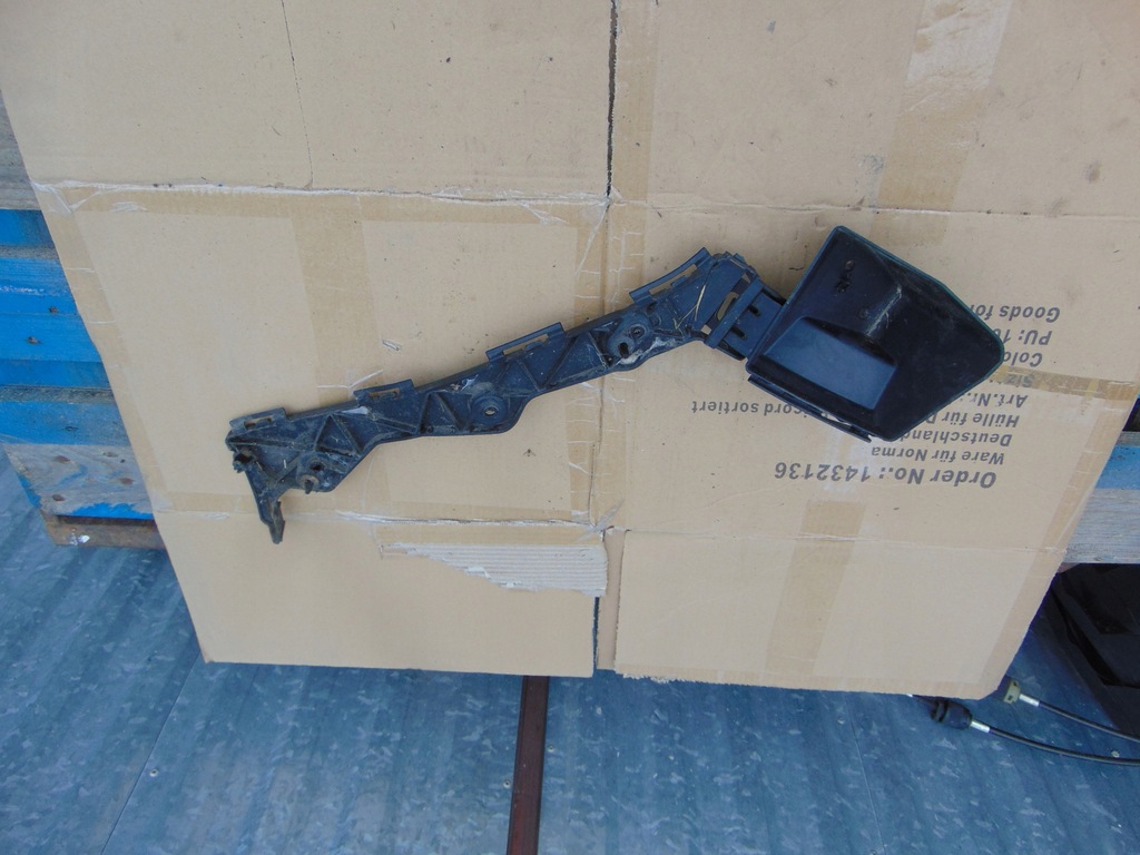 фото №11, Напрямна бампера задній задня правий лівий ford c-max mk2