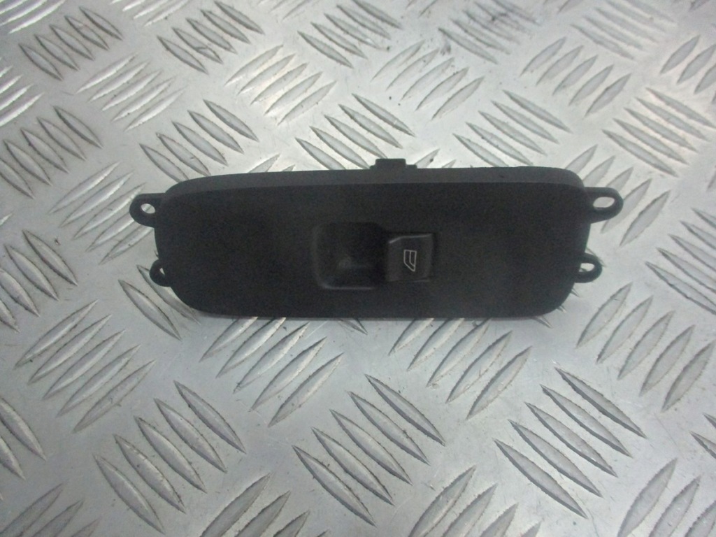 фото №1, Панель управление стекло пассажира volvo v50