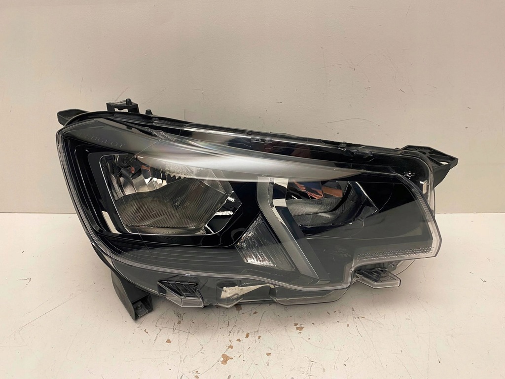 фото №1, Peugeot rifter 4 iv звичайна права лампа 9816826880