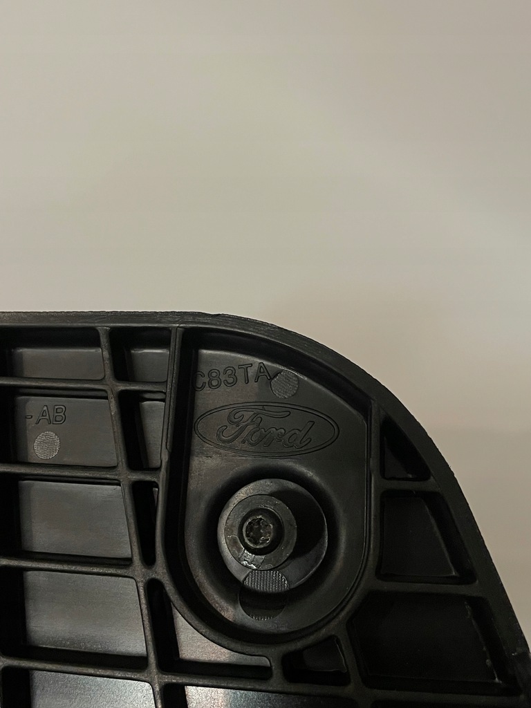 фото №5, Ford kuga escape lift 2016 -напрямна pod фара лівий