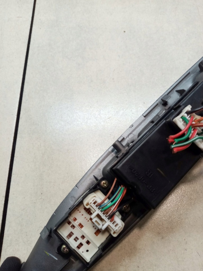 фото №6, Панель управление окон mazda 6 2.0 d gj6e684l6lh