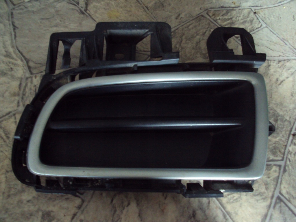 фото №1, Mazda 6 правая решётка бампера