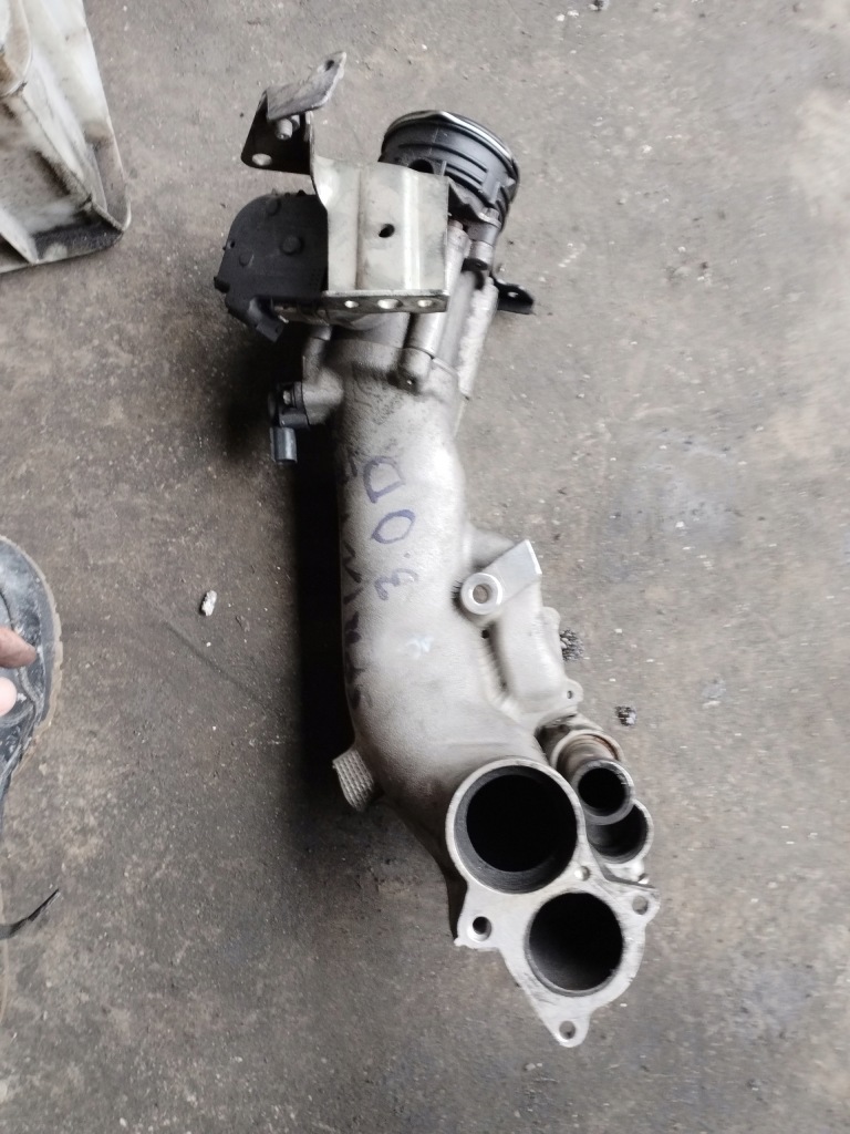 фото №9, Mercedes w639 труба дросельна заслінка 3.0 350cdi 642