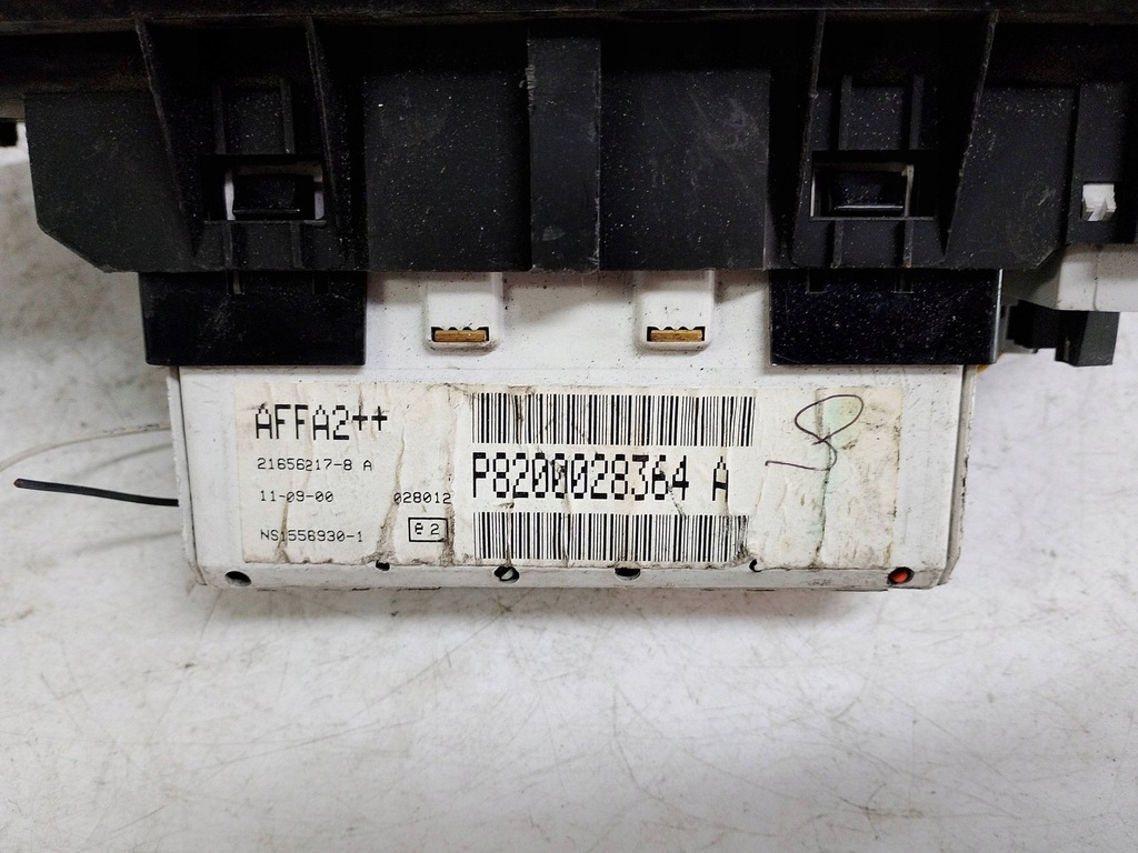фото №7, Renault экран дисплей p8200028364a europa