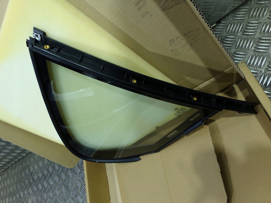 фото №6, Bmw 7 f01 lci скло бічна задня права трикутник nowa 7177660