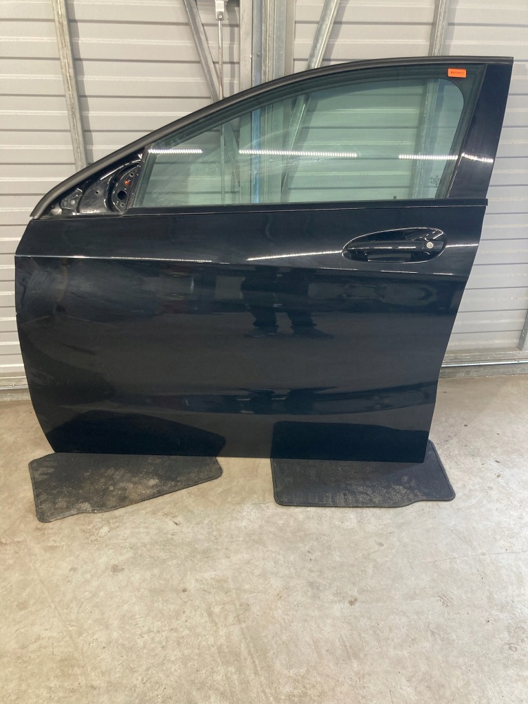 фото №1, Mercedes a w176 дверь перед левая 191