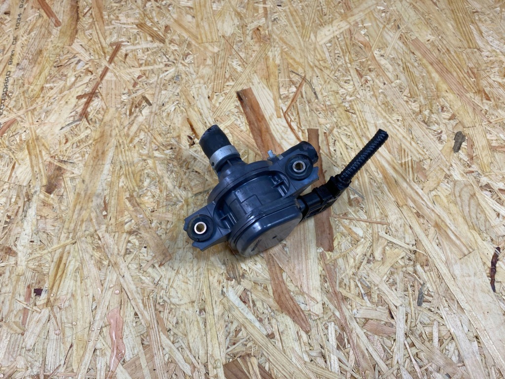 фото №8, Дополнительная насос воды toyota rav4 v g9040-42010 2018-