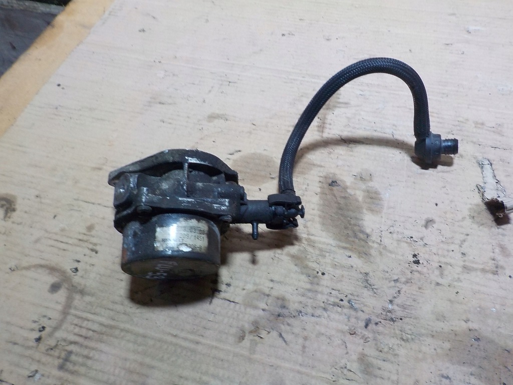 фото №5, Насос вакуум renalut fluence 10r 8201005306-b