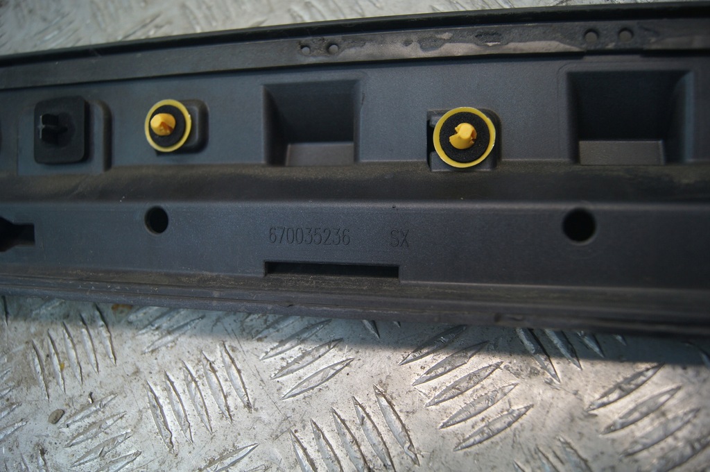 фото №7, Maserati levante молдинг дверь левый перед 2016