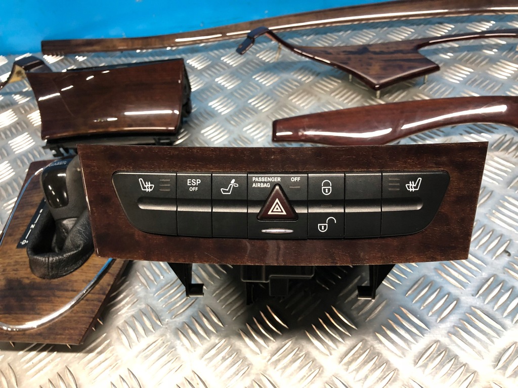 фото №14, Mercedes w211 classic drewno декоры накладки комплект