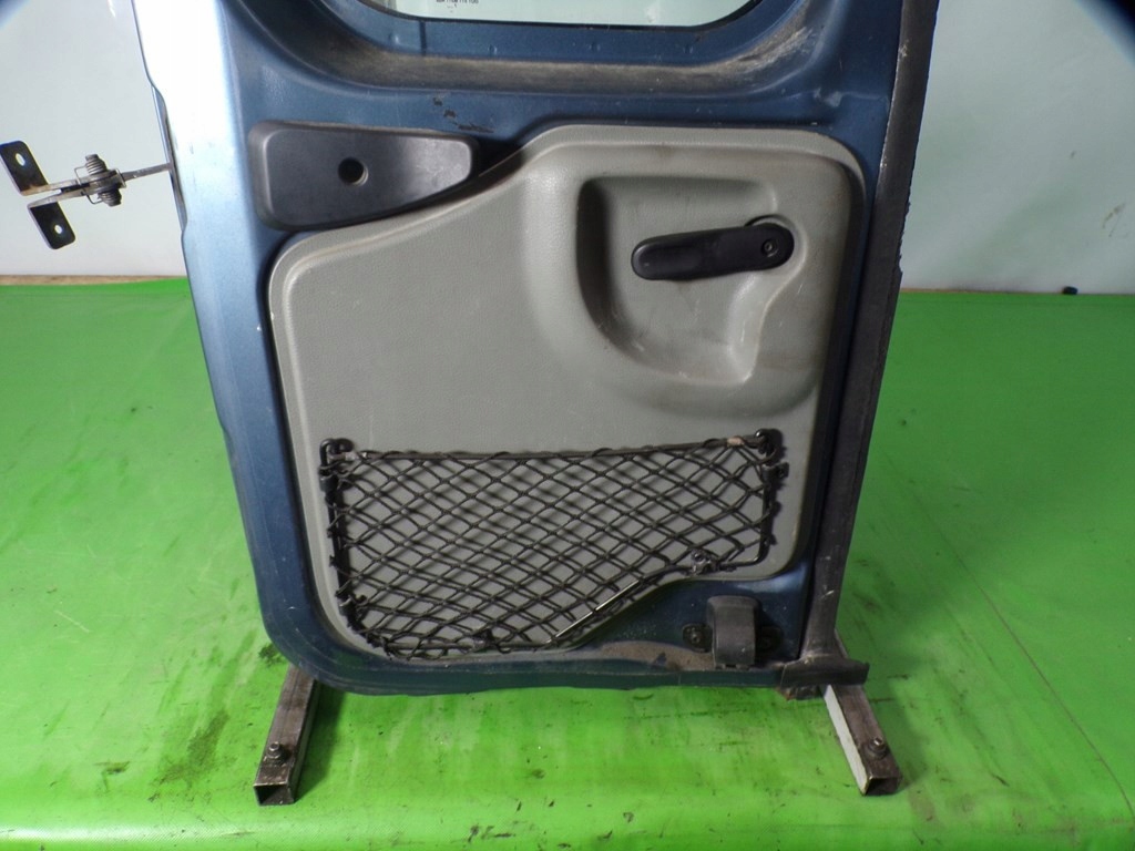 фото №9, Dacia logan двері правий задня задні багажника