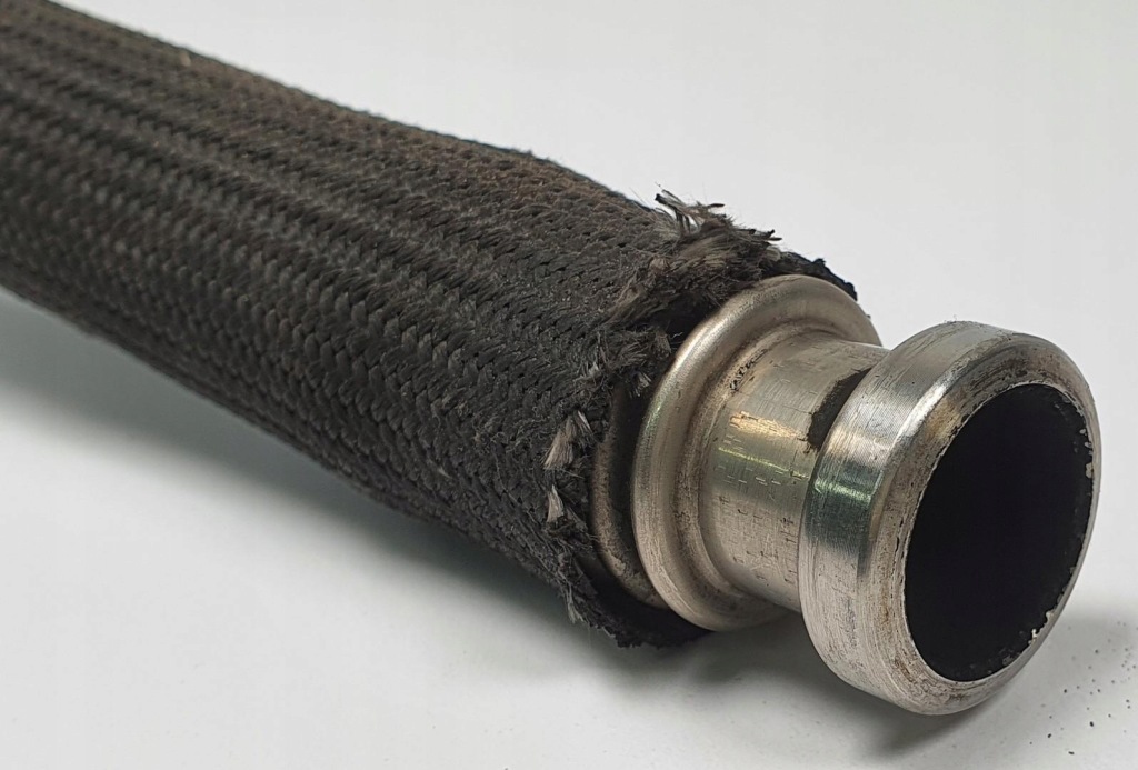 Труба трубка egr land rover discovery iv l319 3.0 v6 d Цена