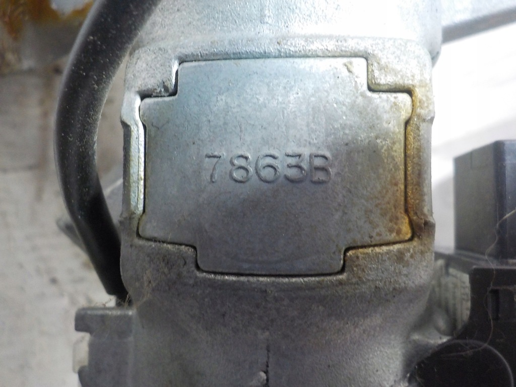 Toyota celica 2000r 1.8 колонка рулевая 8978352010 Недорого