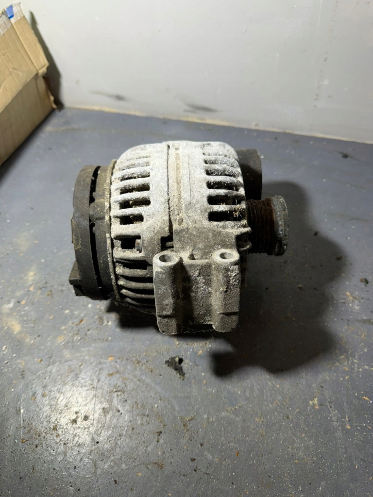 Купити Генератор bmw e46 2.0b n42 7521385