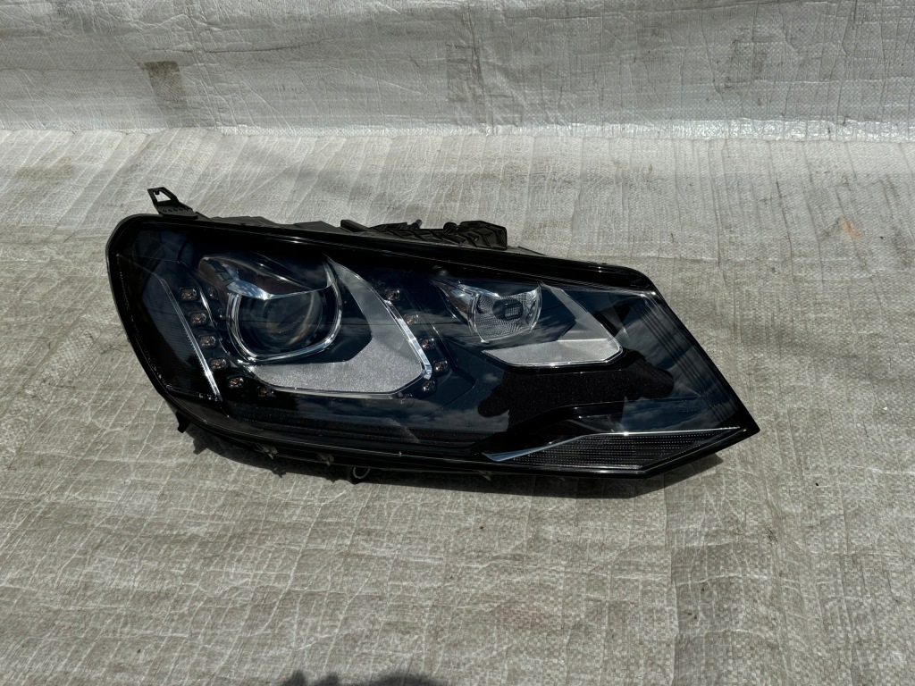 фото №1, Vw touareg 7p1 bixenon поворотный led правый