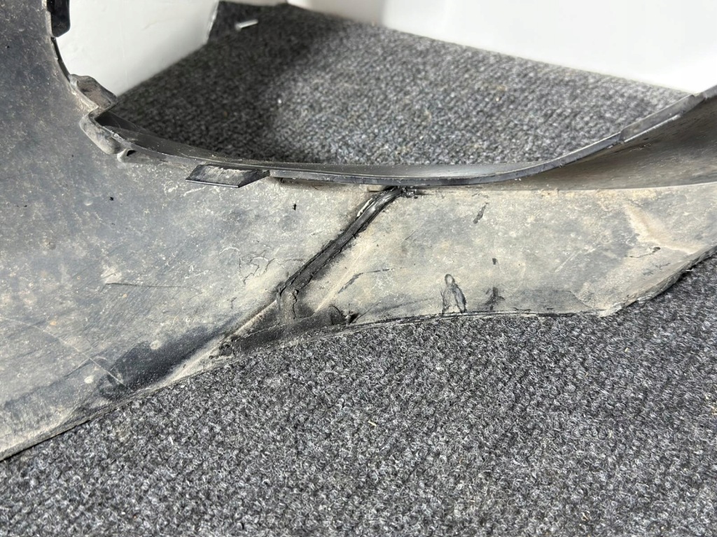 Mercedes gt amg w290 a290 290 4-двері fl рестайлінг  бампер перед передній повний Зі Шроту