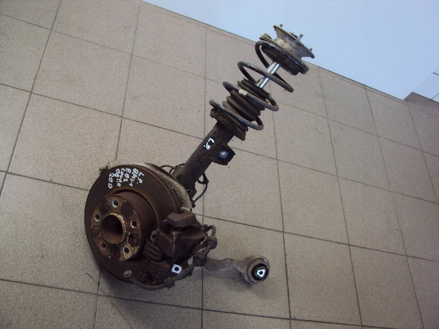 фото №1, Mcperson поворотный кулак левая bmw serii 1 e82 2.0d 2008 r