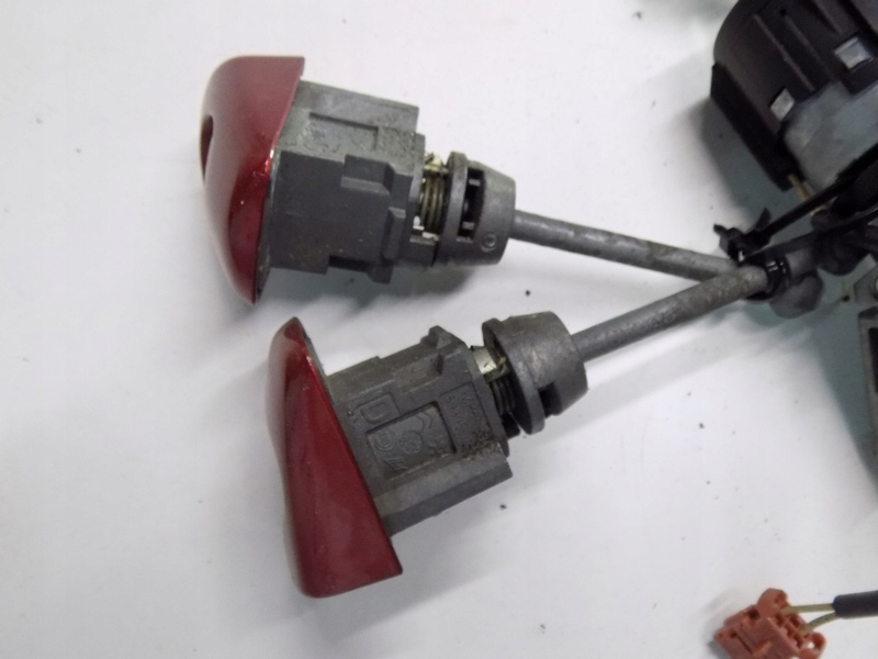 фото №7, Peugeot 207 cc замок зажигания ключ вкладыши